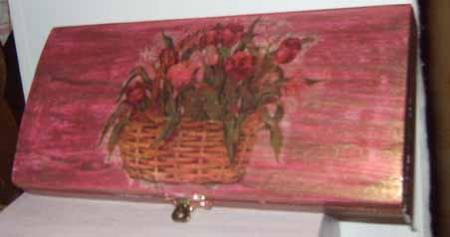 Boite plate craquelee or roses vieillies